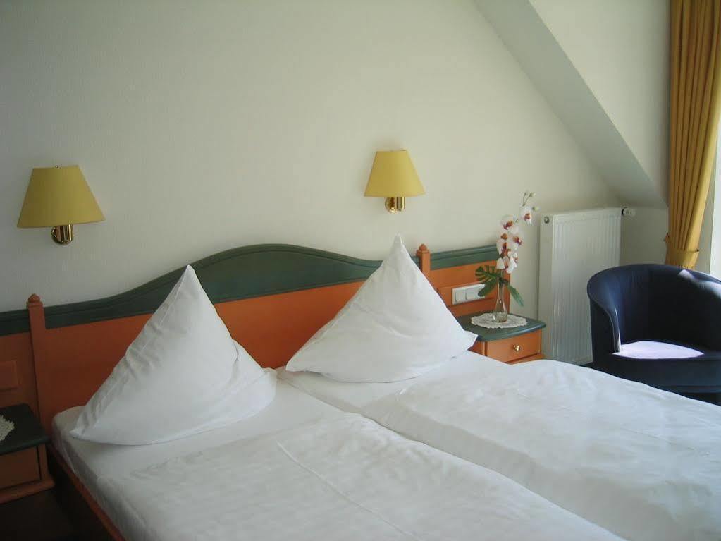 Hotel Zur Traube Ürzig Dış mekan fotoğraf